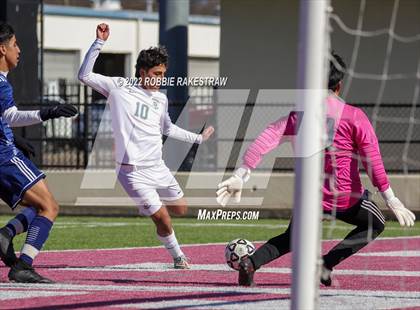 Thumbnail 1 in Paris vs. Sunnyvale (Terrell Winter Classic) photogallery.
