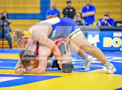Thumbnail 2 in Mountain Home vs West Plains (Bomber Tri Meet) photogallery.