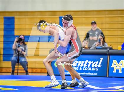 Thumbnail 3 in Mountain Home vs West Plains (Bomber Tri Meet) photogallery.
