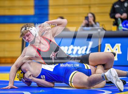 Thumbnail 2 in Mountain Home vs West Plains (Bomber Tri Meet) photogallery.