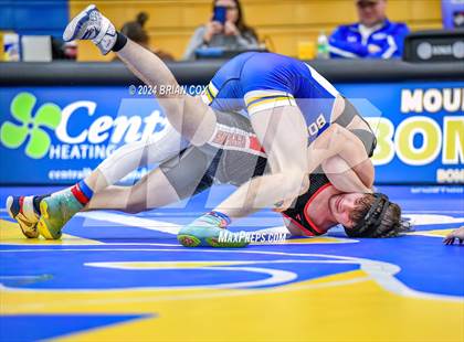 Thumbnail 2 in Mountain Home vs West Plains (Bomber Tri Meet) photogallery.