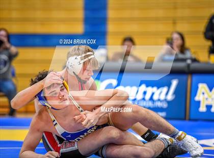 Thumbnail 2 in Mountain Home vs West Plains (Bomber Tri Meet) photogallery.