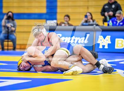 Thumbnail 3 in Mountain Home vs West Plains (Bomber Tri Meet) photogallery.