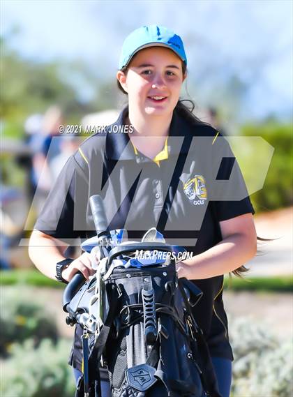 Thumbnail 2 in AIA D2 Golf State Championship photogallery.