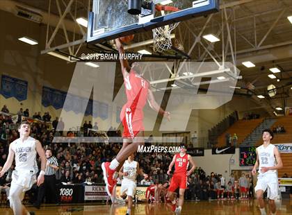 Thumbnail 3 in Mater Dei vs South Eugene (Les Schwab Invitational) photogallery.