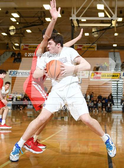 Thumbnail 1 in Mater Dei vs South Eugene (Les Schwab Invitational) photogallery.