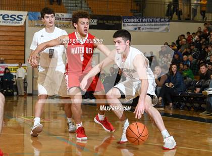Thumbnail 3 in Mater Dei vs South Eugene (Les Schwab Invitational) photogallery.