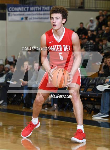 Thumbnail 2 in Mater Dei vs South Eugene (Les Schwab Invitational) photogallery.