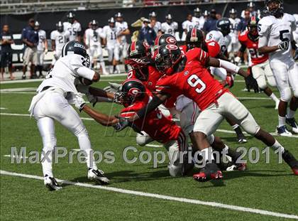 Thumbnail 2 in Dwyer vs. Glenville (Kirk Herbstreit National Kickoff Classic) photogallery.