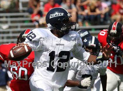 Thumbnail 2 in Dwyer vs. Glenville (Kirk Herbstreit National Kickoff Classic) photogallery.