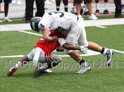 Thumbnail 2 in Dwyer vs. Glenville (Kirk Herbstreit National Kickoff Classic) photogallery.