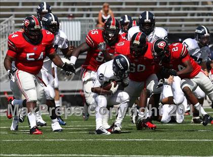 Thumbnail 3 in Dwyer vs. Glenville (Kirk Herbstreit National Kickoff Classic) photogallery.