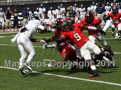 Thumbnail 3 in Dwyer vs. Glenville (Kirk Herbstreit National Kickoff Classic) photogallery.