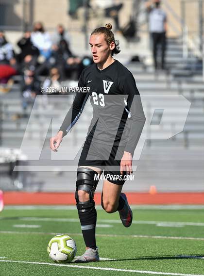 Thumbnail 2 in Bowie vs. Vandegrift (Austin Lakes Elite Showcase) photogallery.