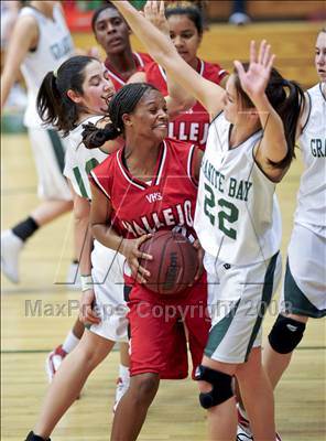 Thumbnail 2 in Vallejo vs. Granite Bay (CIF SJS Playoffs) photogallery.