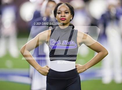 Thumbnail 2 in DeSoto vs. Duncanville (UIL 6A D1 Quarterfinals Playoff) photogallery.