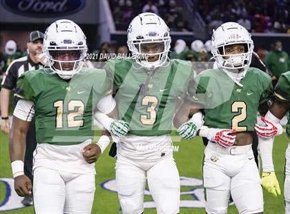 Thumbnail 3 in DeSoto vs. Duncanville (UIL 6A D1 Quarterfinals Playoff) photogallery.