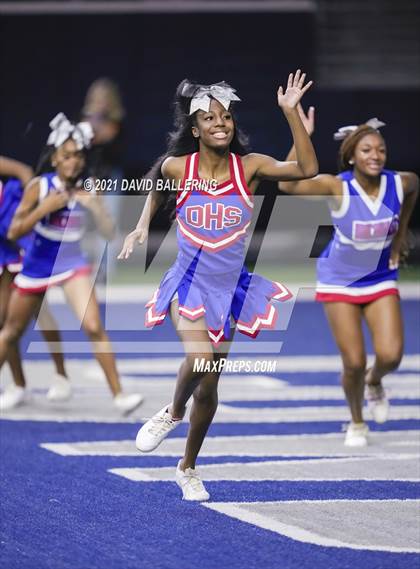 Thumbnail 1 in DeSoto vs. Duncanville (UIL 6A D1 Quarterfinals Playoff) photogallery.