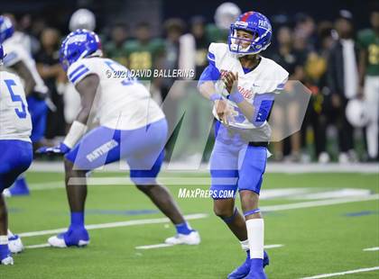 Thumbnail 3 in DeSoto vs. Duncanville (UIL 6A D1 Quarterfinals Playoff) photogallery.
