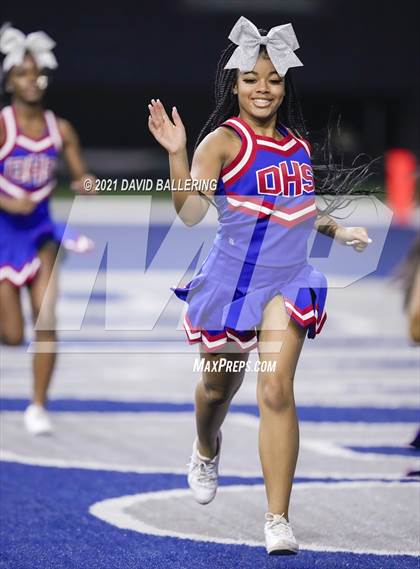 Thumbnail 3 in DeSoto vs. Duncanville (UIL 6A D1 Quarterfinals Playoff) photogallery.