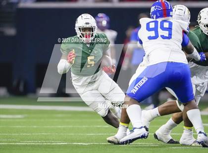 Thumbnail 1 in DeSoto vs. Duncanville (UIL 6A D1 Quarterfinals Playoff) photogallery.