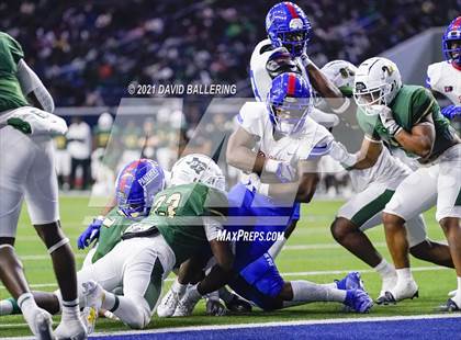 Thumbnail 1 in DeSoto vs. Duncanville (UIL 6A D1 Quarterfinals Playoff) photogallery.
