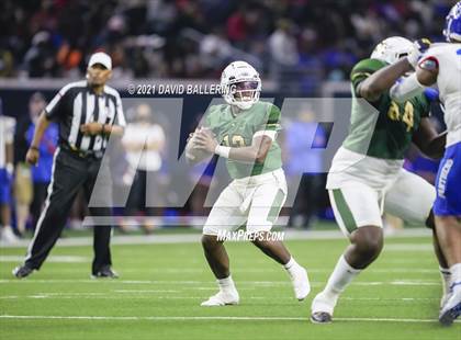 Thumbnail 3 in DeSoto vs. Duncanville (UIL 6A D1 Quarterfinals Playoff) photogallery.