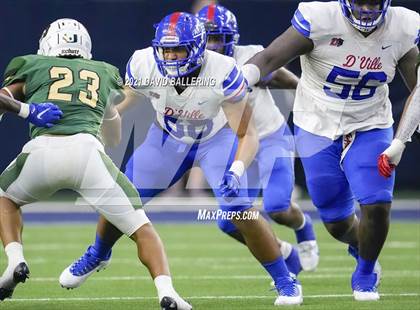 Thumbnail 2 in DeSoto vs. Duncanville (UIL 6A D1 Quarterfinals Playoff) photogallery.