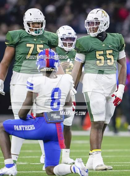 Thumbnail 2 in DeSoto vs. Duncanville (UIL 6A D1 Quarterfinals Playoff) photogallery.