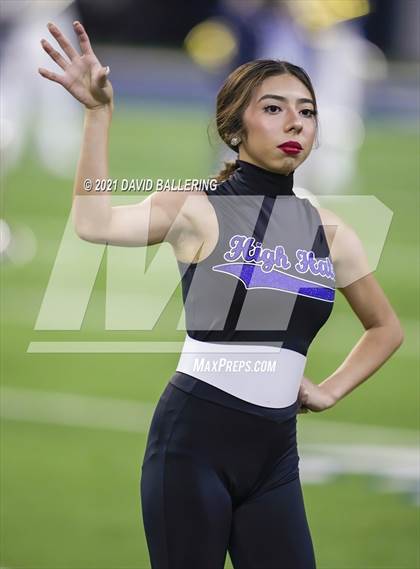 Thumbnail 3 in DeSoto vs. Duncanville (UIL 6A D1 Quarterfinals Playoff) photogallery.