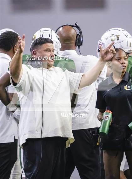 Thumbnail 3 in DeSoto vs. Duncanville (UIL 6A D1 Quarterfinals Playoff) photogallery.