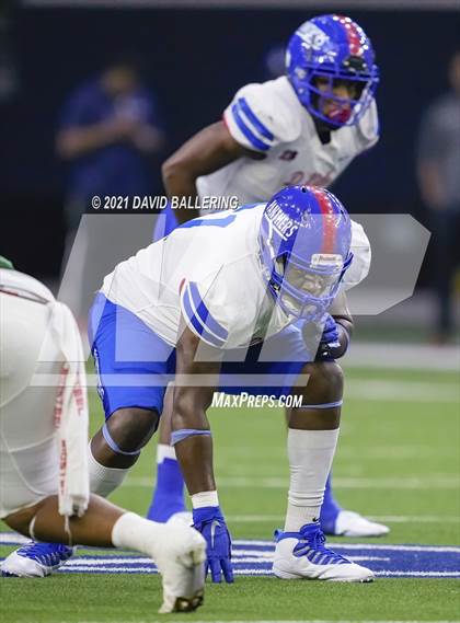 Thumbnail 2 in DeSoto vs. Duncanville (UIL 6A D1 Quarterfinals Playoff) photogallery.