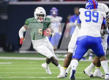 Thumbnail 2 in DeSoto vs. Duncanville (UIL 6A D1 Quarterfinals Playoff) photogallery.