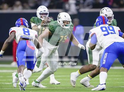 Thumbnail 3 in DeSoto vs. Duncanville (UIL 6A D1 Quarterfinals Playoff) photogallery.
