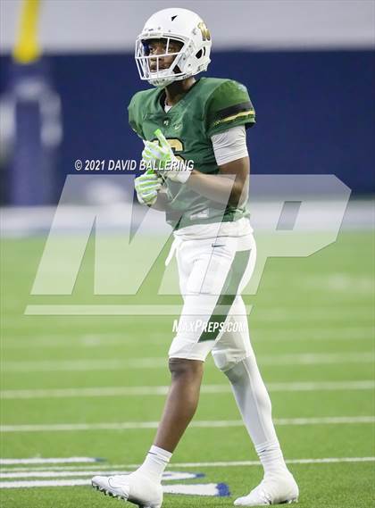 Thumbnail 1 in DeSoto vs. Duncanville (UIL 6A D1 Quarterfinals Playoff) photogallery.