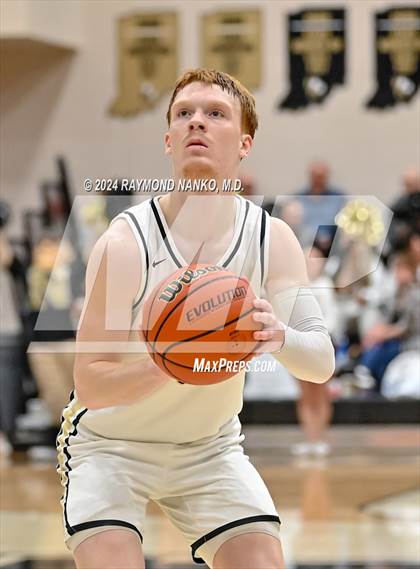 Thumbnail 3 in Zionsville vs. Noblesville (IHSAA 4A Section 8 Round 1) photogallery.