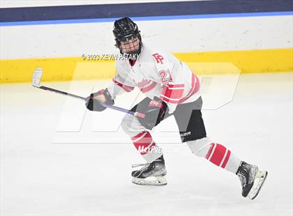 Thumbnail 2 in Greenwich vs. Fairfield Prep (CIAC DI Semifinal) photogallery.