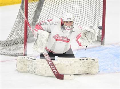 Thumbnail 1 in Greenwich vs. Fairfield Prep (CIAC DI Semifinal) photogallery.