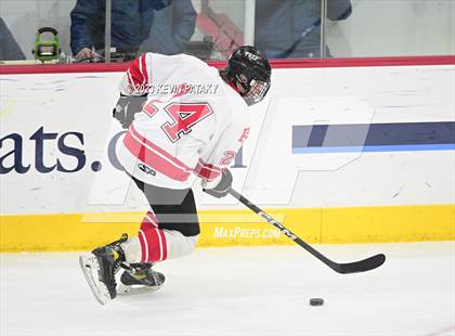 Thumbnail 2 in Greenwich vs. Fairfield Prep (CIAC DI Semifinal) photogallery.