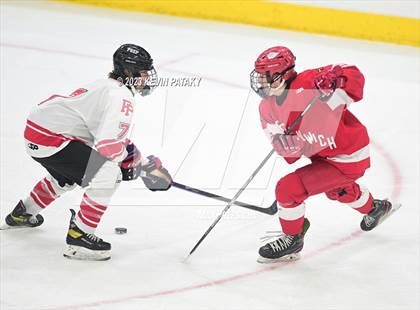 Thumbnail 3 in Greenwich vs. Fairfield Prep (CIAC DI Semifinal) photogallery.