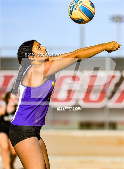 Thumbnail 3 in Mesa @ Desert Ridge photogallery.