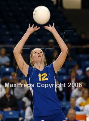 Thumbnail 2 in Castilleja vs. Bakersfield Christian (State D5 Final) photogallery.