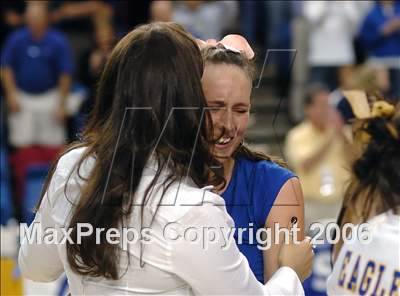 Thumbnail 1 in Castilleja vs. Bakersfield Christian (State D5 Final) photogallery.