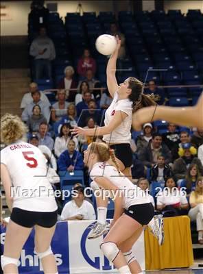 Thumbnail 2 in Castilleja vs. Bakersfield Christian (State D5 Final) photogallery.