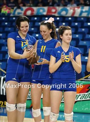 Thumbnail 1 in Castilleja vs. Bakersfield Christian (State D5 Final) photogallery.