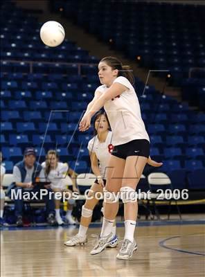 Thumbnail 2 in Castilleja vs. Bakersfield Christian (State D5 Final) photogallery.