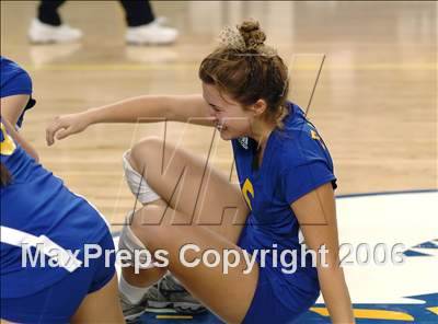Thumbnail 3 in Castilleja vs. Bakersfield Christian (State D5 Final) photogallery.
