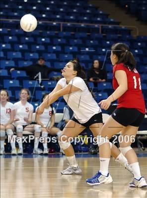 Thumbnail 1 in Castilleja vs. Bakersfield Christian (State D5 Final) photogallery.