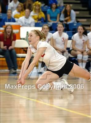 Thumbnail 1 in Castilleja vs. Bakersfield Christian (State D5 Final) photogallery.