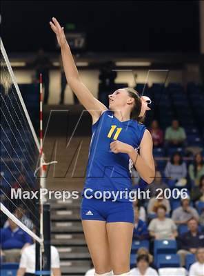 Thumbnail 2 in Castilleja vs. Bakersfield Christian (State D5 Final) photogallery.